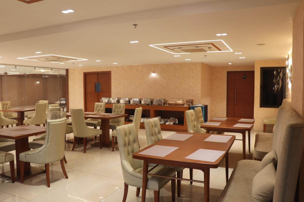 Sk Lords Inn Αχμπανταμπάντ Εξωτερικό φωτογραφία